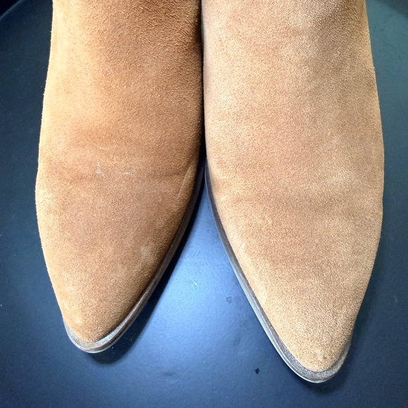 Portland leather goods Patina ankle boots
Size 9.5
Good used condition - Picture 5 of 7